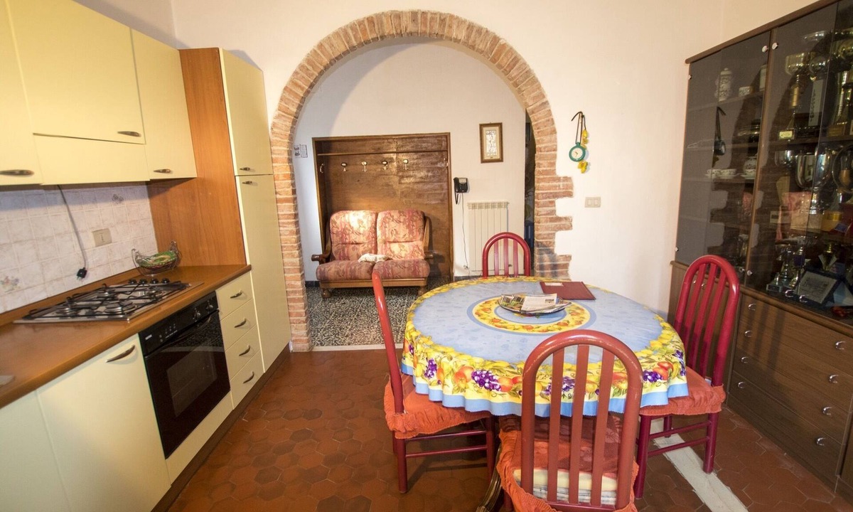 Massa Marittima Apartment | Rustic Tuscan Apartment