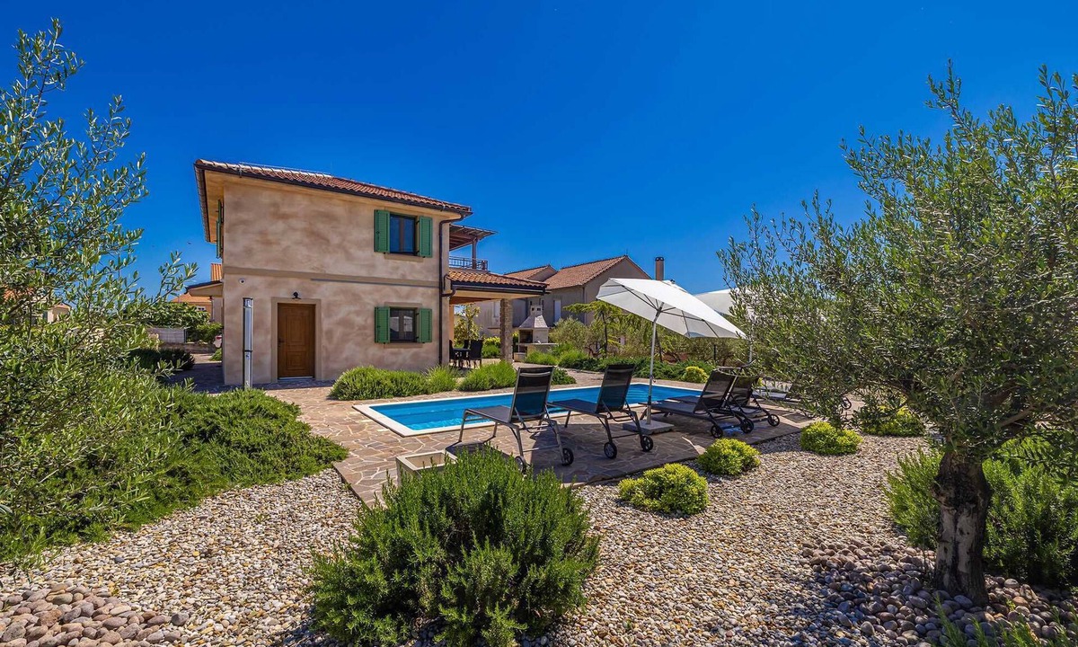 Linardici House | Rustic Villa BELLAMARE with pool