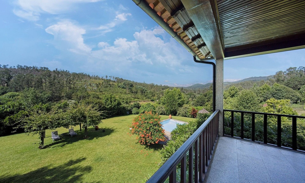 Povoa de Lanhoso Villa | Rustic villa with pool in Póvoa de Lanhoso!