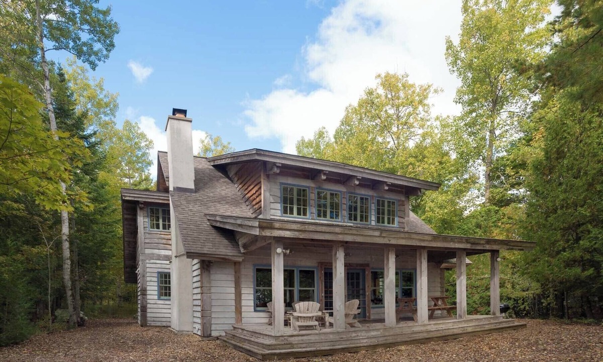Sturgeon Bay Cabin | Rustic Waterfront! 10% discount included