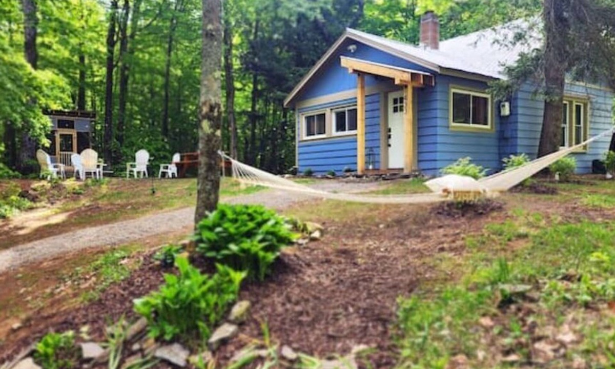 Lake Desolation House | Rustica Retreats Cottage