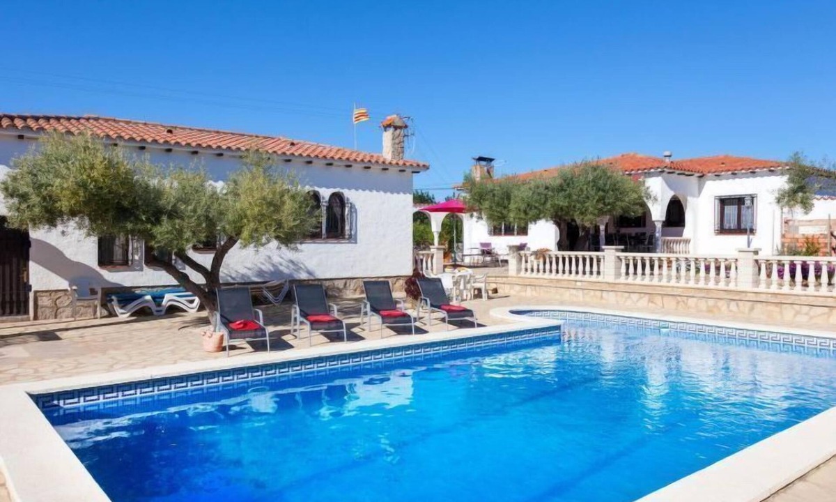 Rustical Mont-roig House | Rustical Mont Roig by Interhome
