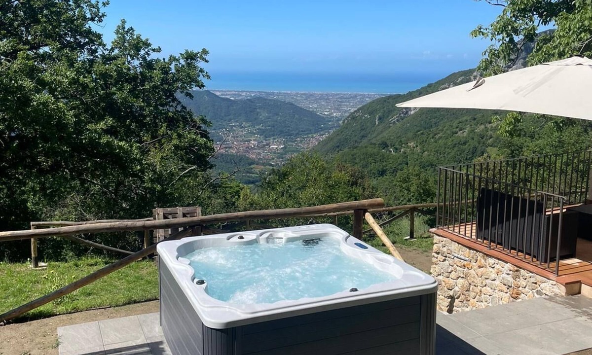 Camaiore House | Rustico with Jacuzzi