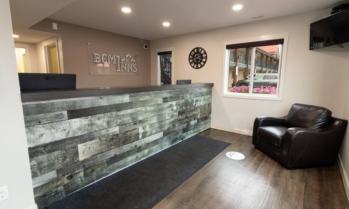 Fort McMurray Hotel | Rusty's BCMInns Fort McMurray