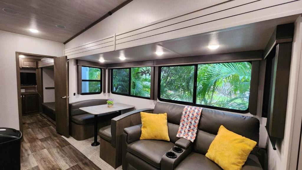 River Ranch Apartment | RV Rental at River Ranch, 2Bed/2Ba! 251