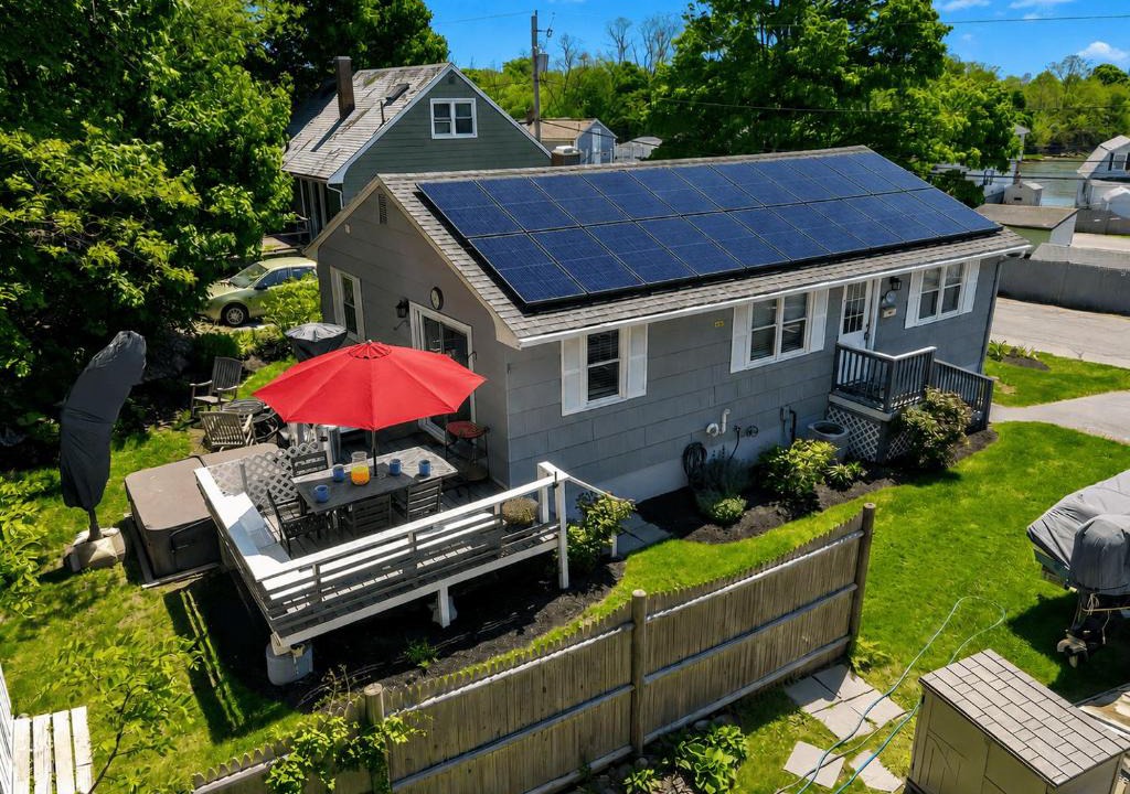 Beverly House | Ryal Side Hideaway Cove