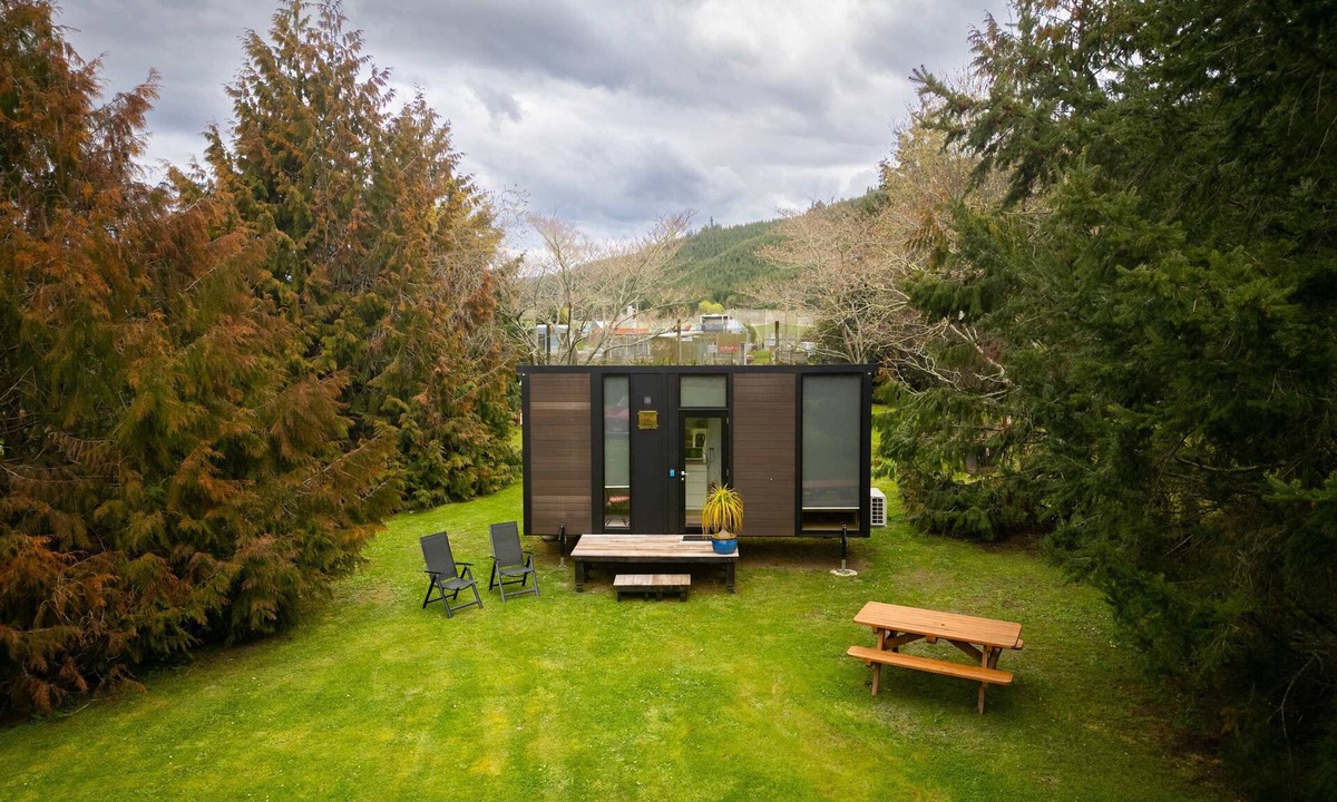 Woodstock House | Ryans Ranch by Tiny Away