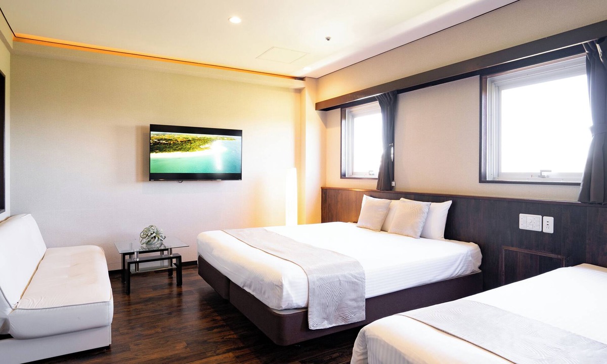 Yogi Hotel | Rycom Crystal Hotel