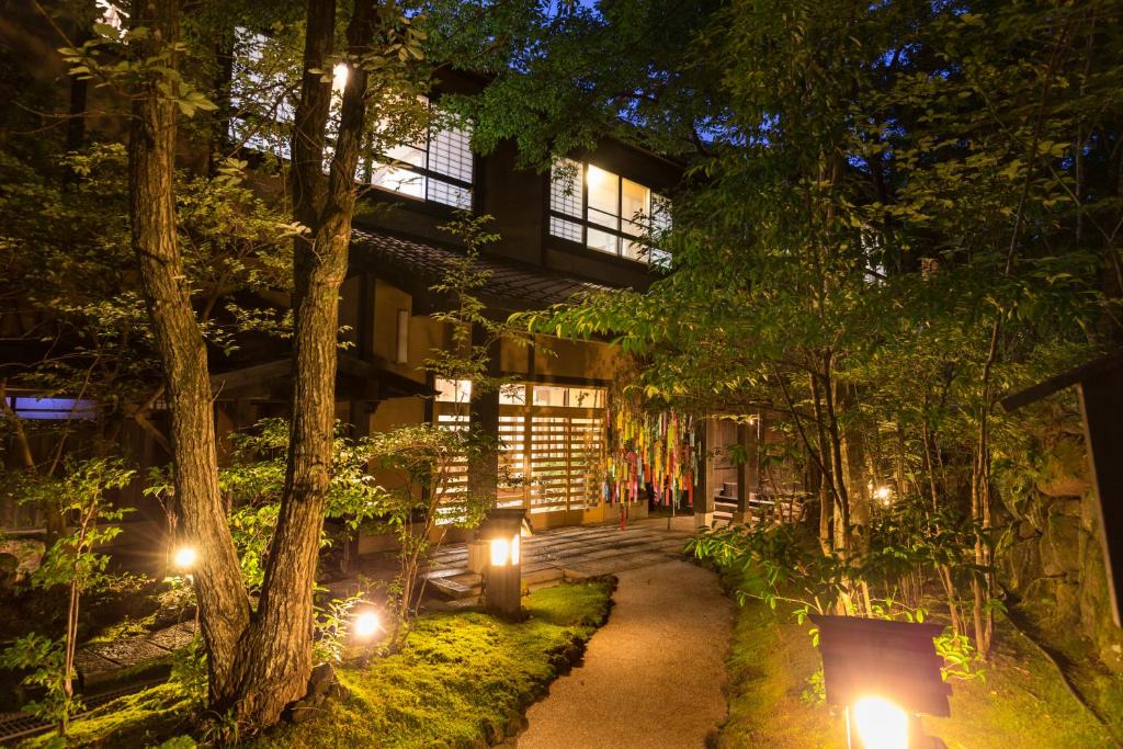 Yamakawa Onsen Hotel | Ryokan Wakaba