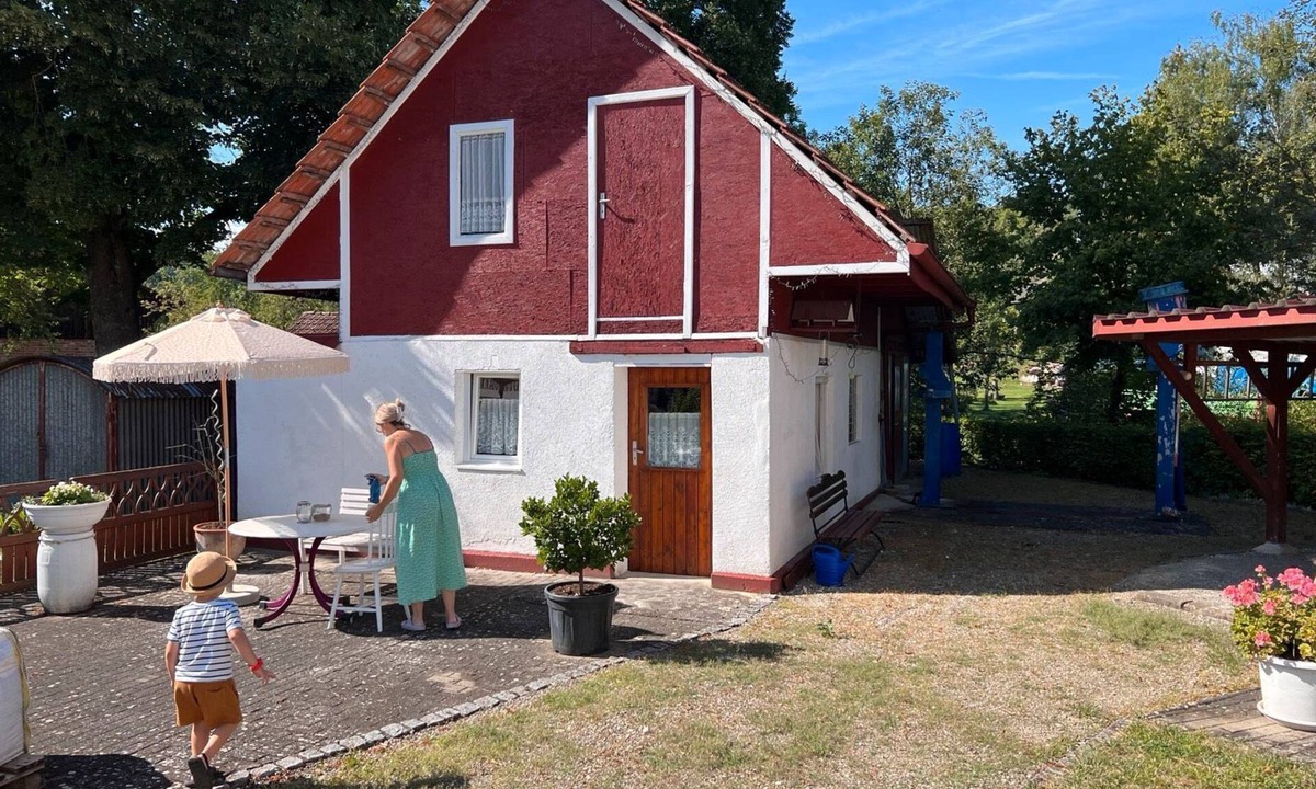 Tengen Apartment | Süße Ferienwohnung "biberstüble" EG