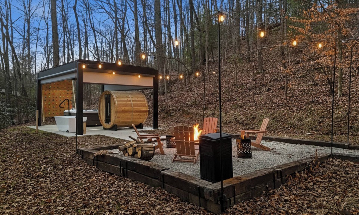 Primrose Cabin | S'more Memories-Cold Plunge, Sauna & Hot Tub Wellness Retreat