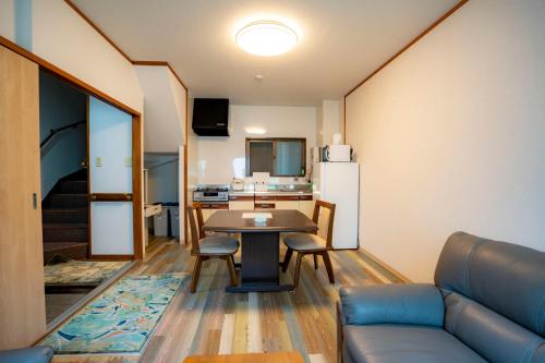Naniwa House | S-Presso Central Villa
