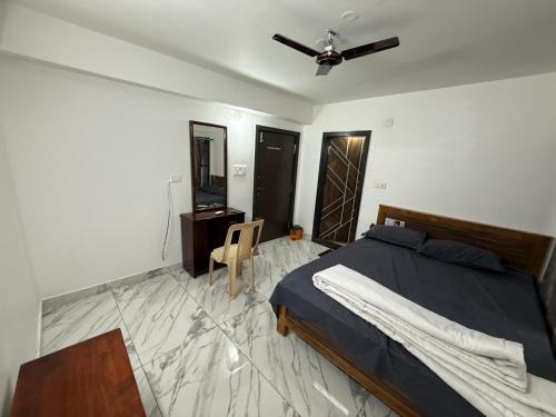 Pithapuram Hotel | S ROOMs