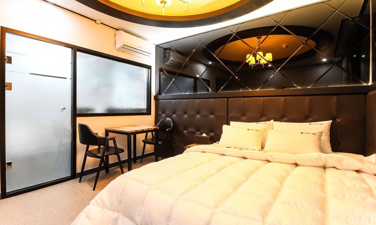 Sacheon Hotel | Sacheon Commodore