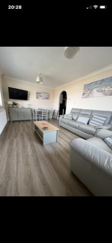 Warden Apartment | Saddlebrook 156