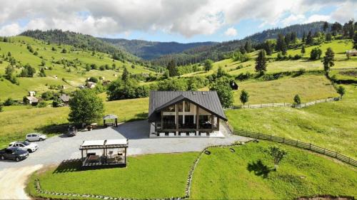 Sadova Cabin | Sadova Loft View