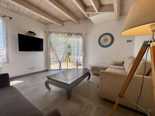 Saint-Denis-d'Oleron Villa | Saint Denis d'Oléron - Maison 9 couchages- SDO000-278