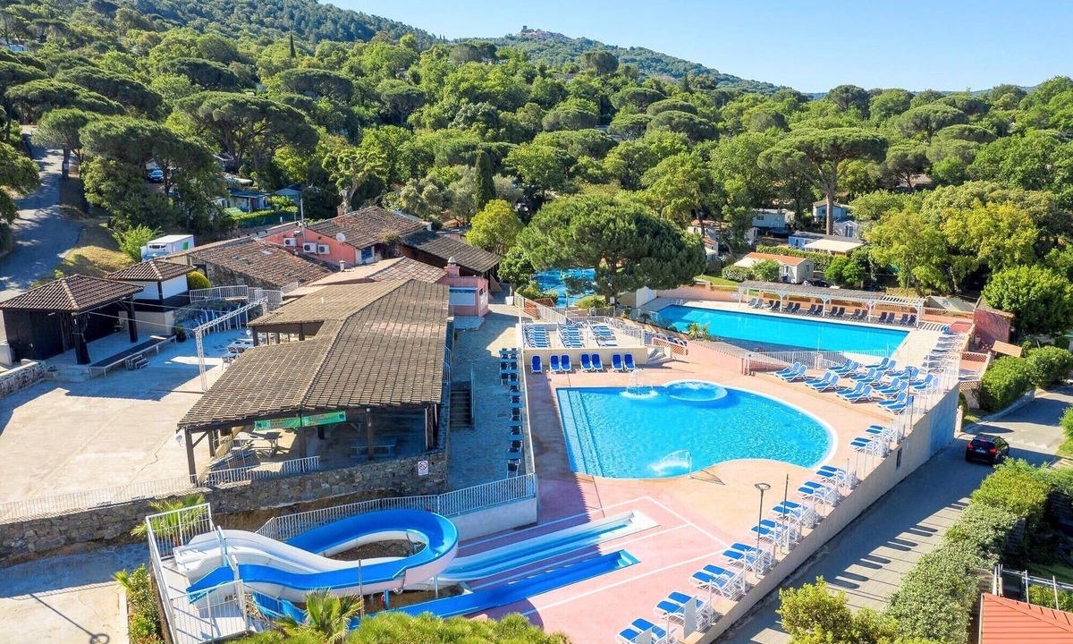 Gassin Resort | SAINT-TROPEZ Bungalow in vacation park with pool - CÔTE D'AZUR