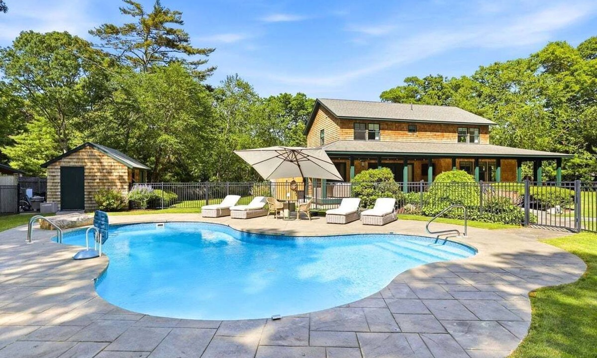 Centerville House | Saltmere House: 009-Cv A Private Retreat in the Heart of Centerville