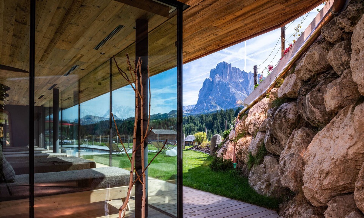 Compaccio Hotel | Saltria - your Alpine experience