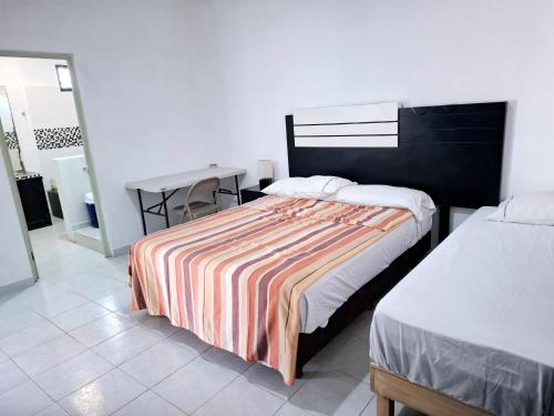 Downtown Cancun House | Samba rooms