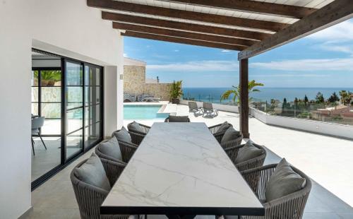 Torreblanca Villa | Samvilla