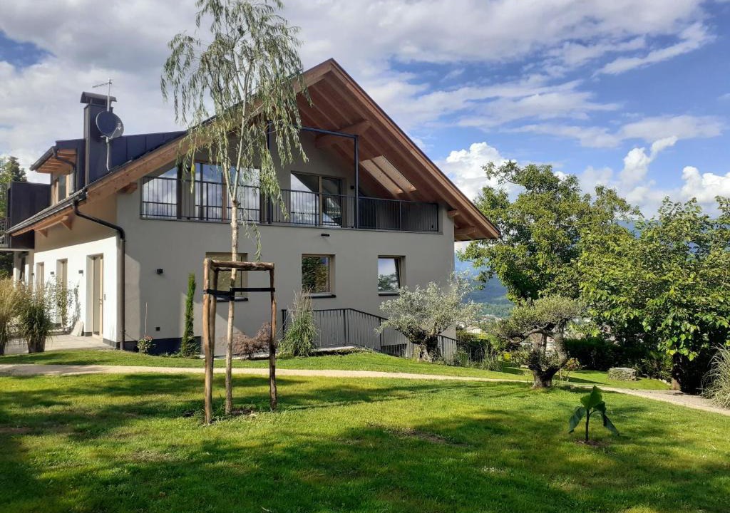 Caldaro Sulla Strada del Vino Apartment | San Antonia