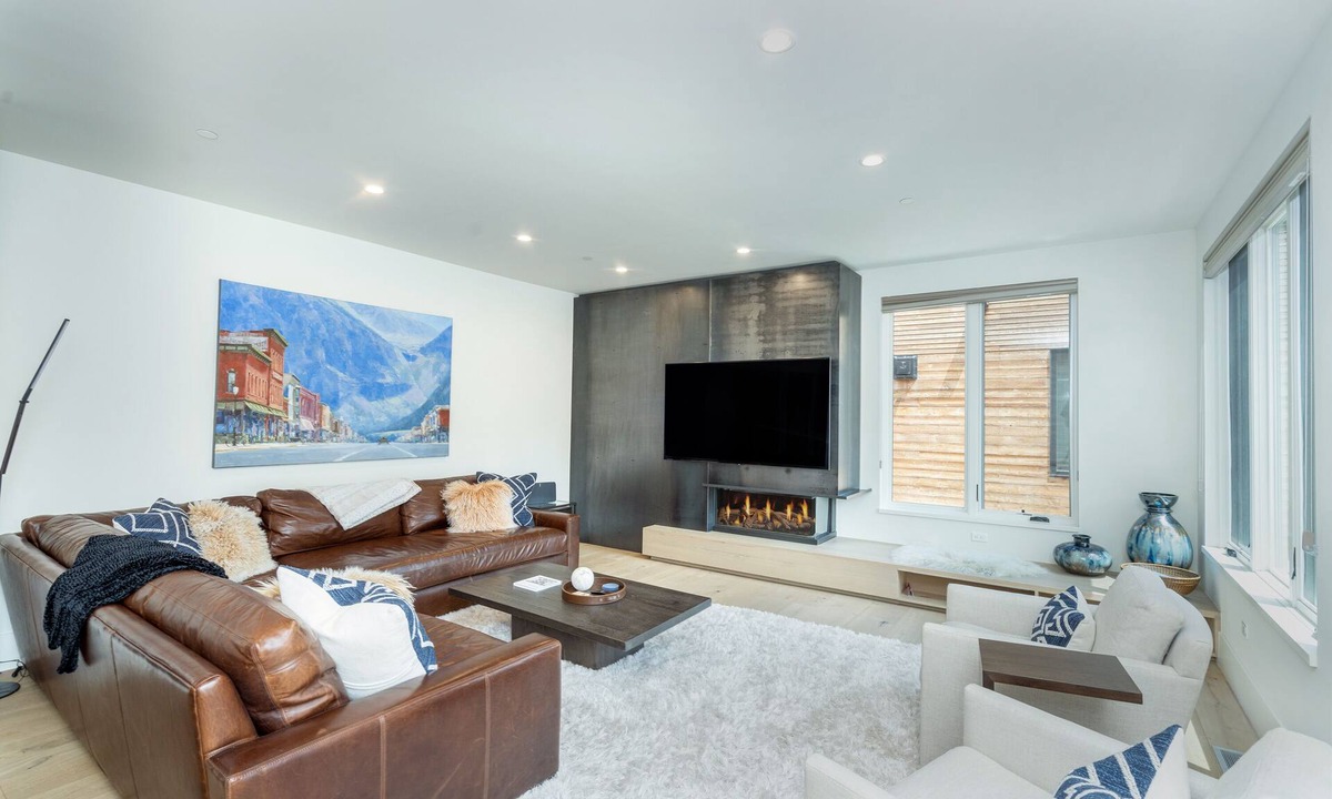 Telluride Condo | SAN JUAN 104- Modern New Telluride Condo with Central Location