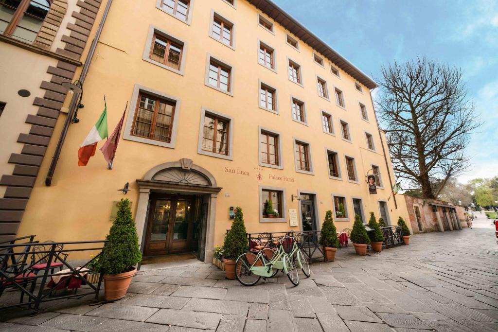 Lucca Historical Center Hotel | San Luca Palace
