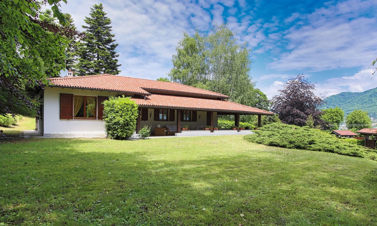 San Fedele Intelvi Villa | San Rocco 73 - Four Bedroom Villa, Sleeps 7