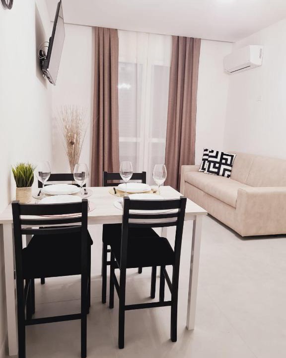 La Pietraia Apartment | SaNa Apartment