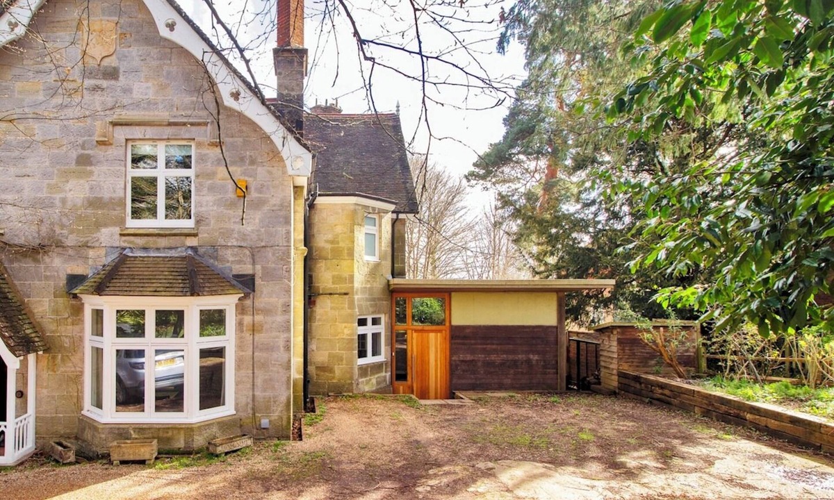 Forest Row House | Sanctuary Forest Row, countryside village escape - Pass the Keys