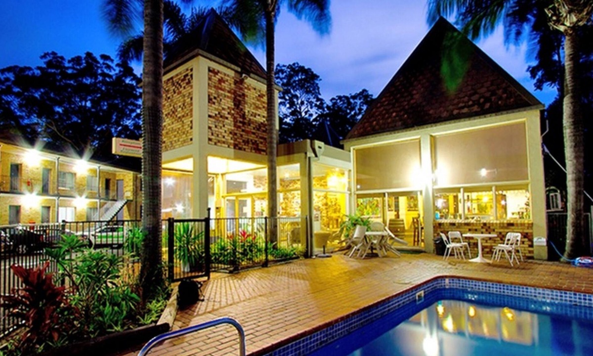 Coffs Harbour Hotel | Sanctuary Resort & TreeHouse Restaurant
