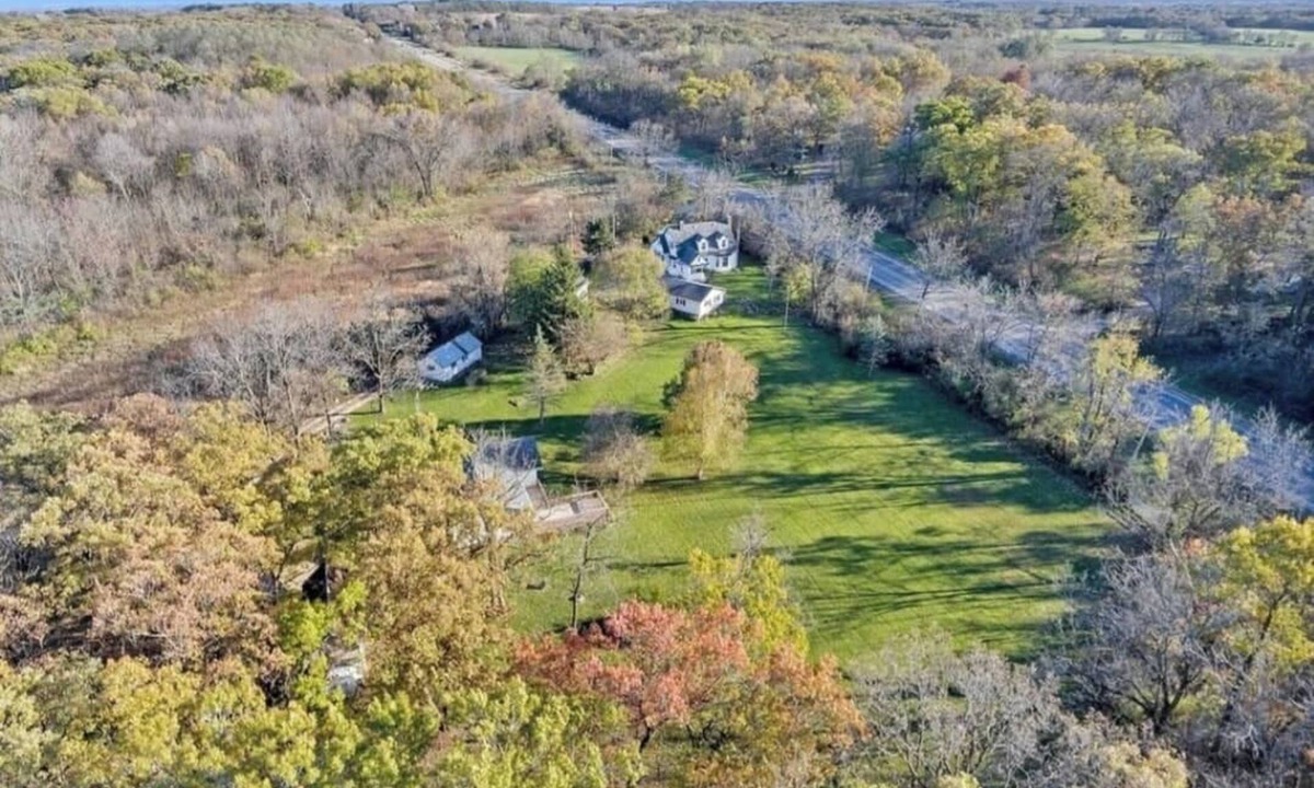 Alden House | Sanctuary Woodland Guest House, located next to the conservation area!
