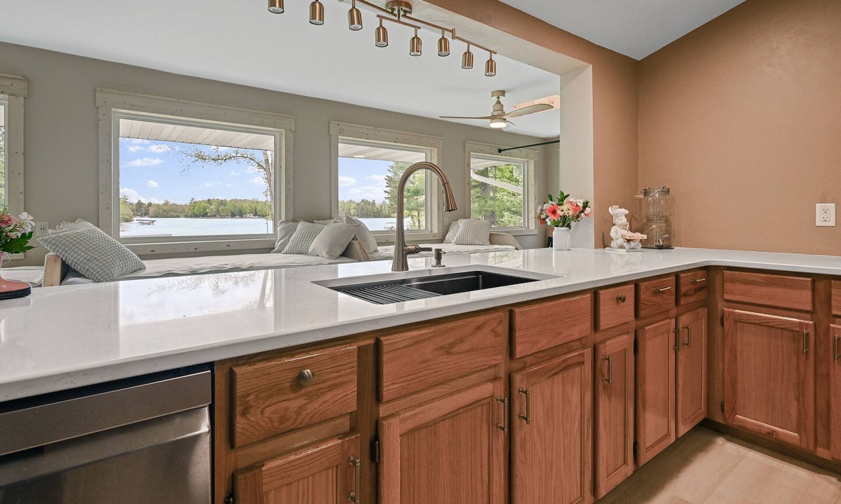 Suring House | Sand Bar Resort in Suring
