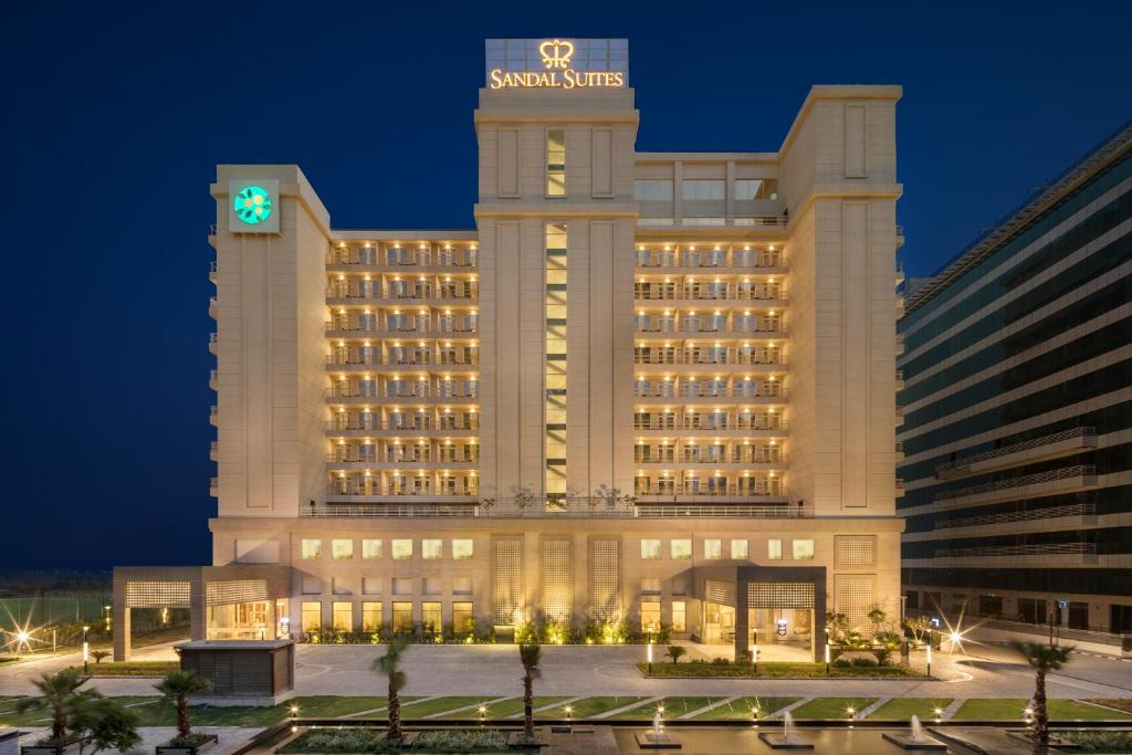 Noida Hotel | Sandal Suites by Lemon Tree Hotels