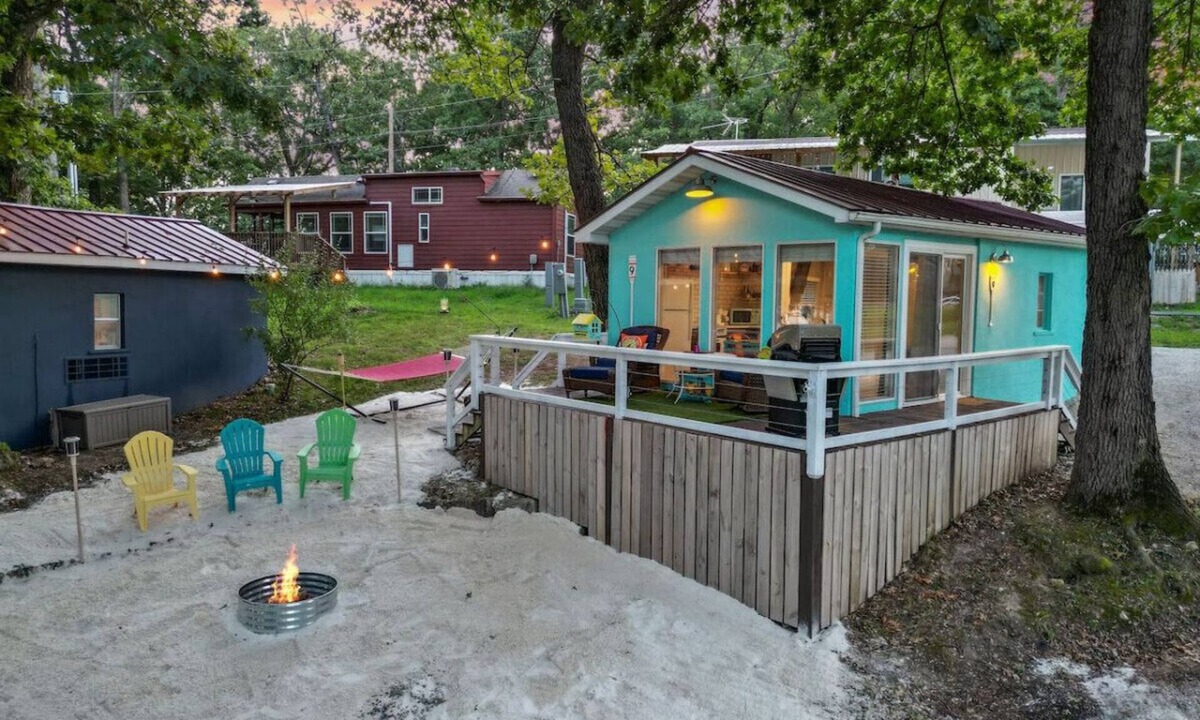Sunrise Beach House | Sandbox 9-Fire Pit, SUPs, Boat Slip, Grill
