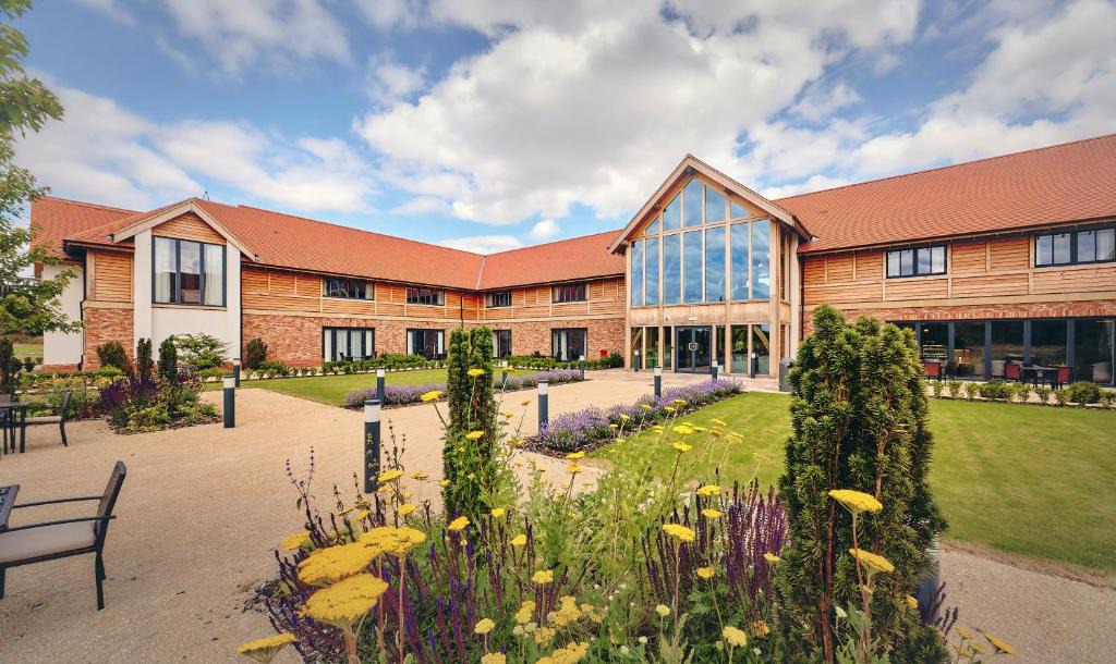 Flaxton Hotel | Sandburn Hall