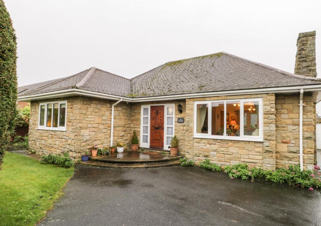Scalby House | Sanderling