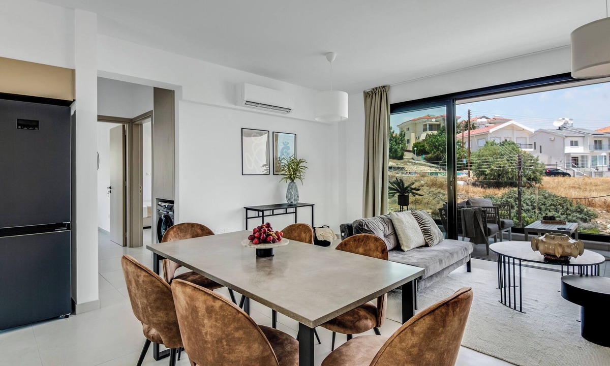 Agios Athanasios Apartment | Sanders Elgio - Generous 2-Bdr Apt w Balcony