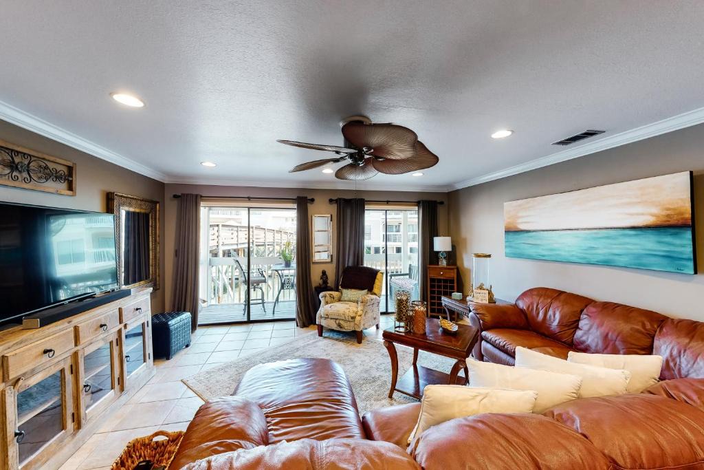 Holiday Isle Hotel | Sandpiper Cove 3111