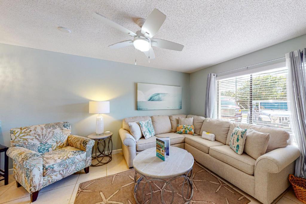 Miramar Beach Apartment | Sandprints B7