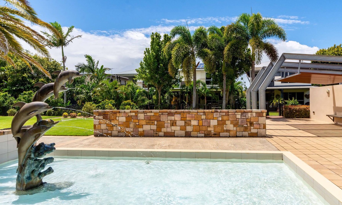 Sandstone Point House | Sandstone Piece of Paradise