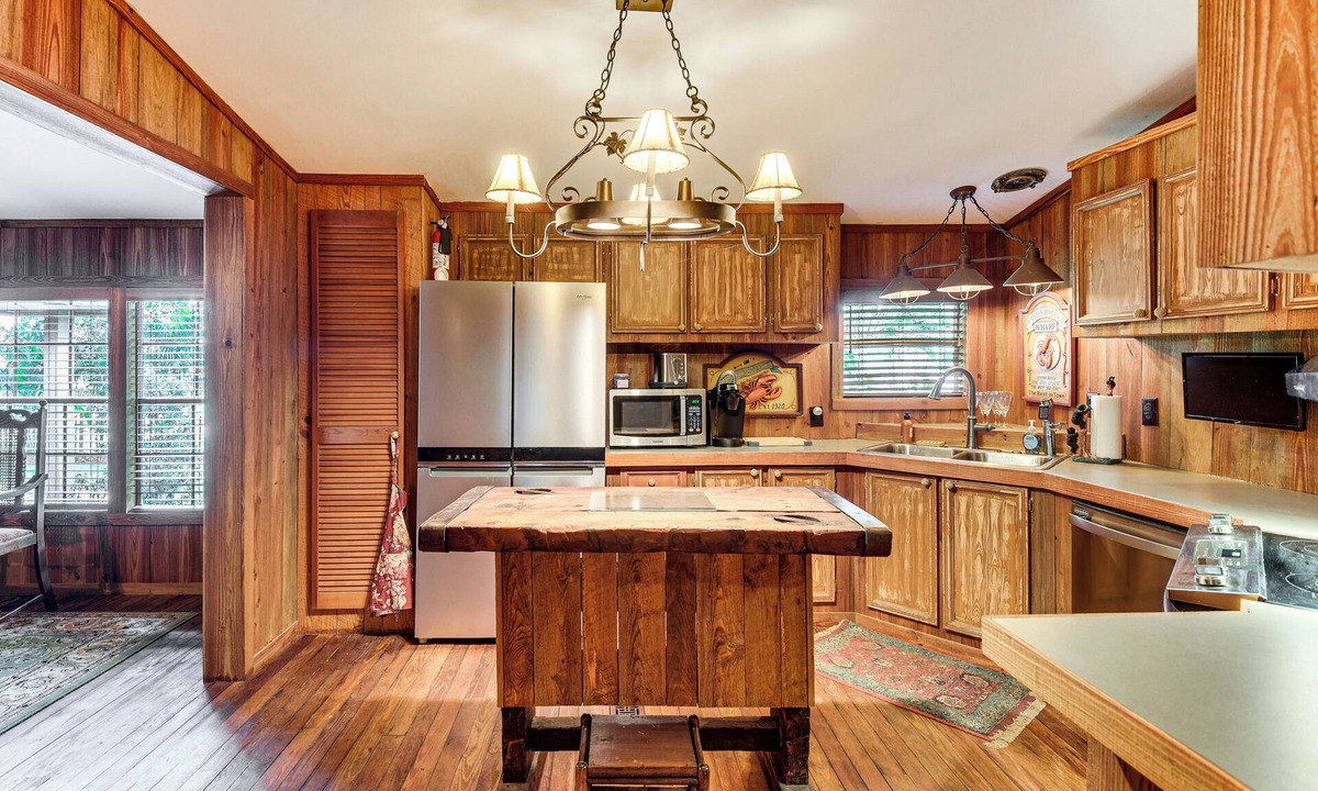 Astor Cottage | Sandy Shore & Multi-boat Dock! St Johns River Home