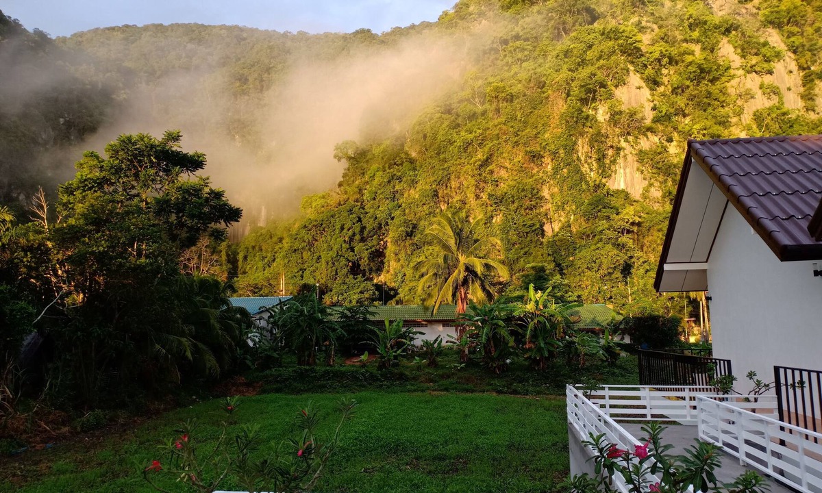 Khao Chaison Hotel | Sanfhan Resort