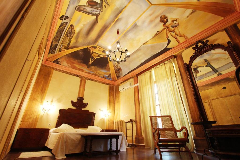Darnius Bed & Breakfast | Santa Ana B&B