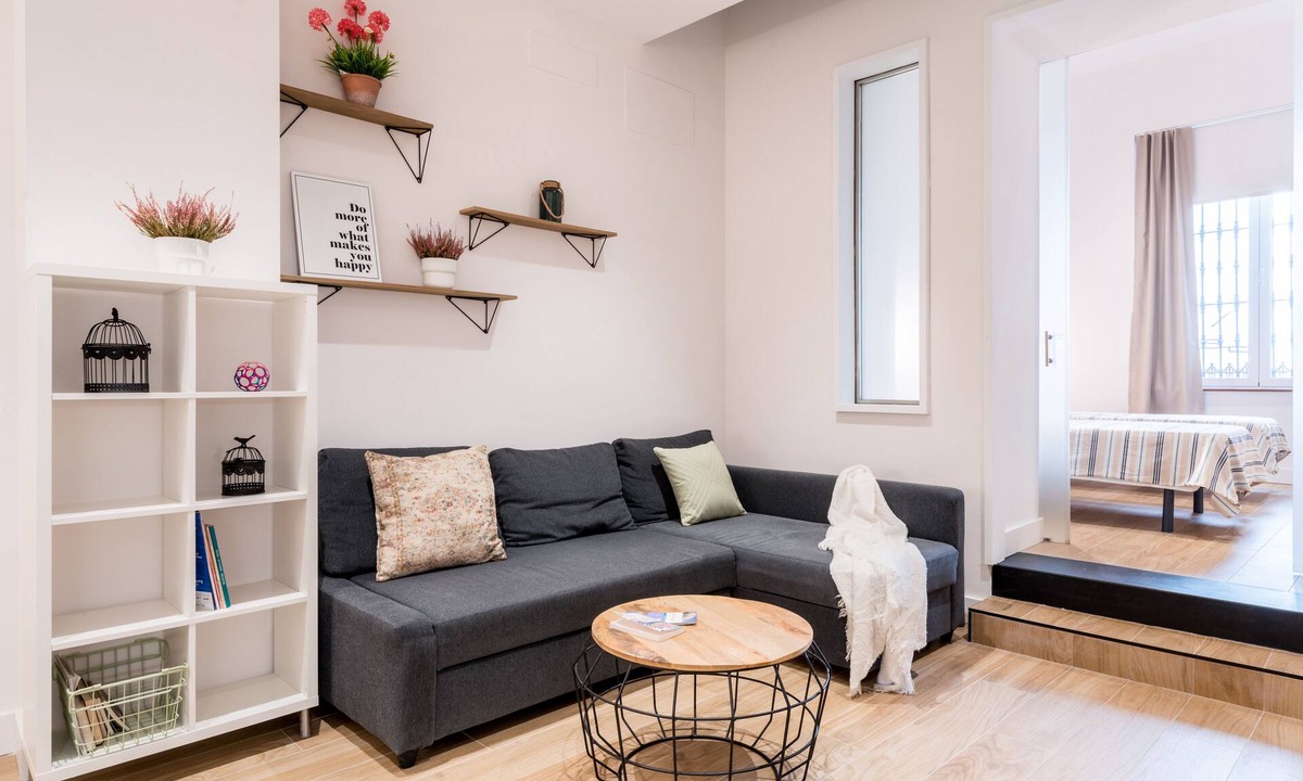 Encarnacion-Regina Apartment | Santa Barbara Central Suites, 2 Bdr apt ground floor