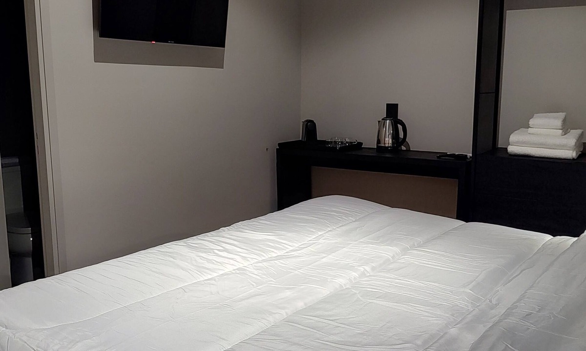 Miramar Hotel | Santa Eulalia: 2 spacious rooms for 6 people