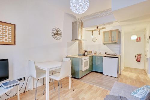 Haro Apartment | Santo Tomás I