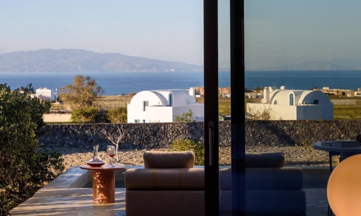 Finikia Hotel | Santopaz Suites
